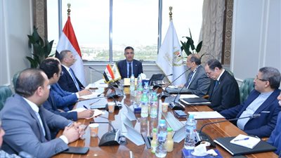وزير التموين يجتمع مع شركات السكر للاطمئنان على الاحتياطي الاستراتيجي