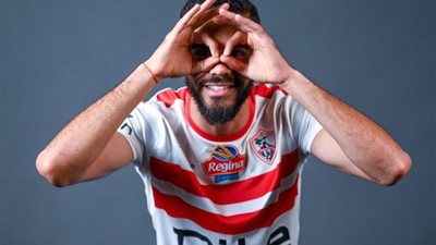 أمير هشام: طبيب الزمالك ليس مسئولا بمفرده عن بقاء بنتايك في الملعب