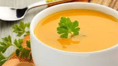 الأكلة الشتوية الأهم، طريقة عمل شوربة العدس بالشعرية وأهم فوائدها