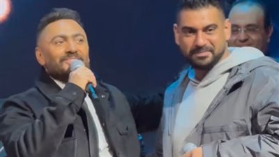 ليلة استثنائية.. تامر حسني وآدم يشعلان حفل «موسم الكويت» (صور)