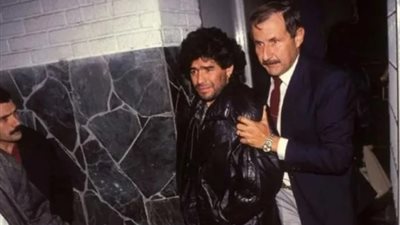 صورة مارادونا وإسكوبار في السجن، ما القصة؟