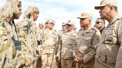 وزير الدفاع يشهد المشروع التكتيكي بجنود «قاهر - 3» لعدد من الوحدات شرق القناة