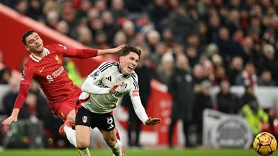الدوري الإنجليزي، فولهام يتقدم علي ليفربول بهدف نظيف في الشوط الأول (فيديو)