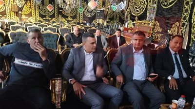 الصور الأولي لعزاء والدة عصام الحضري في دمياط