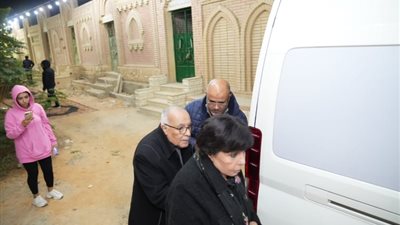 الزوجة الأولى له، فردوس عبد الحميد تودع نبيل الحلفاوي إلى مثواه الأخير (فيديو)