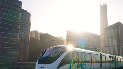 التشطيبات النهائية لمشروع مونوريل شرق النيل والتشغيل التجريبي بدون ركاب (صور)