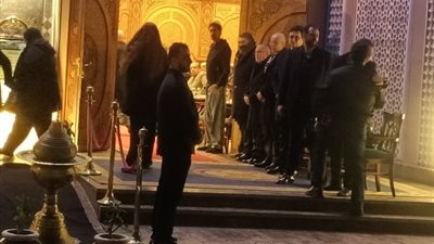«لفتة وفاء»، محمد فاضل يستقبل عزاء الفنان الراحل نبيل الحلفاوي