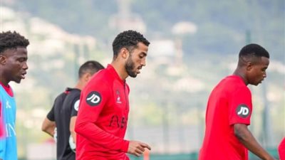 أمير هشام: محمد عبدالمنعم يعاني في نيس ويريد العودة للأهلي