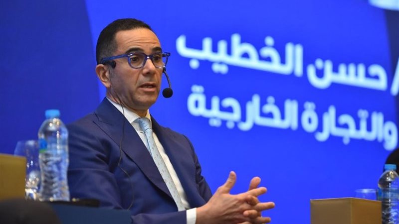 المهندس حسن الخطيب، وزير الاستثمار أثناء فاعليات المؤتمر
