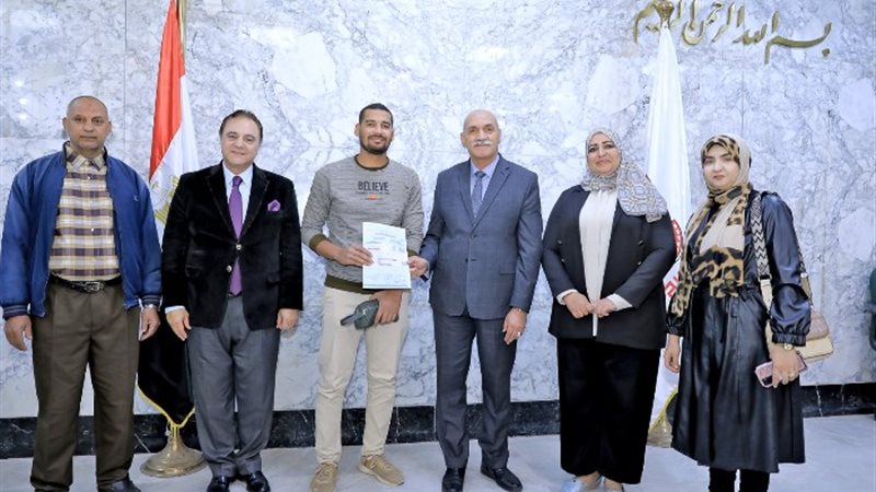 جانب من تسليم المصالحات