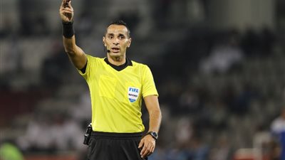 حكام من الجزائر وموريتانيا وتركيا في خليجي 26