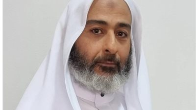 بالجلباب الأبيض واللحية، أحمد عزمي يُروج لمسلسل «ظلم المصطبة»