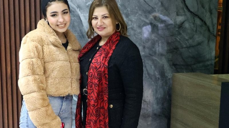 خبيرة الأبراج عبير فؤاد والإعلامية تقى محمود