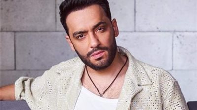 رامي جمال يستعد للاحتفال مع جمهوره برأس السنة على طريقته (فيديو)