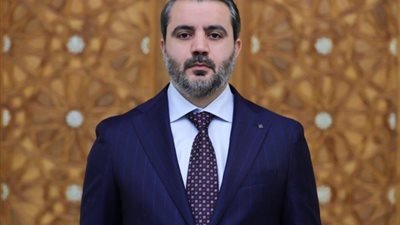 رفيق الجولاني في رحلته، من هو أسعد الشيباني وزير خارجية سوريا الجديد؟