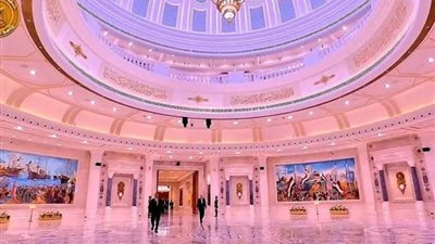 أحمد موسى يكشف سر جدارية الرئيس السيسي في القصر الرئاسي الجديد (فيديو)