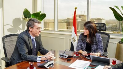 وزارة التخطيط والبنك الدولي يبحثان تعزيز التعاون المشترك