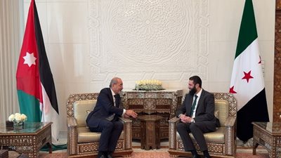 أول وزير خارجية عربي يزور دمشق ويلتقى بأحمد الشرع