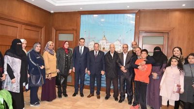 في ذكرى انسحاب العدوان الثلاثي، محافظ بورسعيد يستقبل أسر أبطال المقاومة