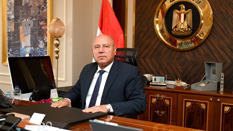 الفريق مهندس كامل الوزير نائب رئيس مجلس الوزراء للتنمية الص