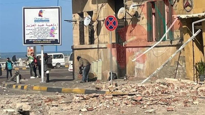 انهيار شرفة عقار بالإسكندرية