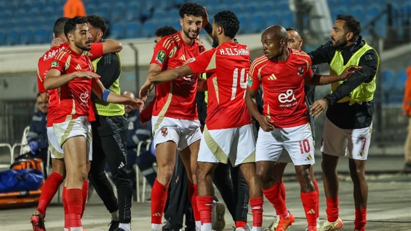 لاعبي الأهلي