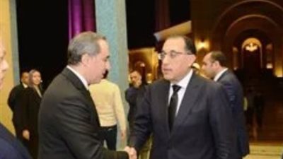 رئيس الوزراء يقدم واجب العزاء في والدة المستشار أحمد مناع «صور»