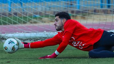 الأهلي يفاجئ مصطفى شوبير ويصدم محمد الشناوي