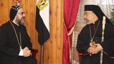 بطريرك الكاثوليك يستقبل كاهن الكنيسة السريانية بمصر للتهنئة بعيد الميلاد المجيد