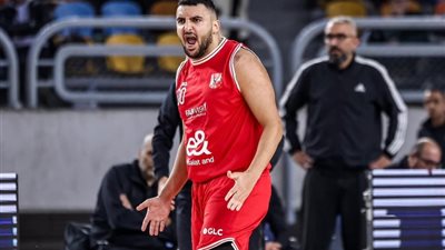 مؤمن طارق يشكر جماهير الأهلي بعد التتويج بدوري المرتبط لكرة السلة