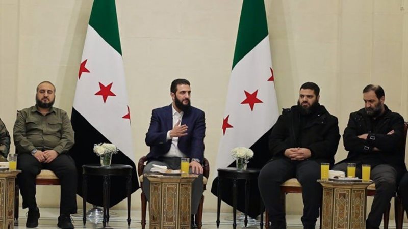 اجتماع أحمد الشرع مع قادة الفصائل السورية المسلحة