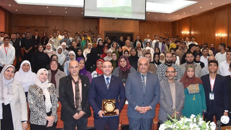 ندوة تثقيفية لوزارة الإنتاج الحربي