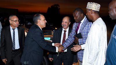 وزير الخارجية والهجرة يزور فرع جامعة الإسكندرية في تشاد (صور)