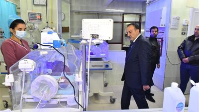 محافظ أسيوط خلال جولة على المستشفيات: المرضى في عنينا، والصحة أولوياتنا