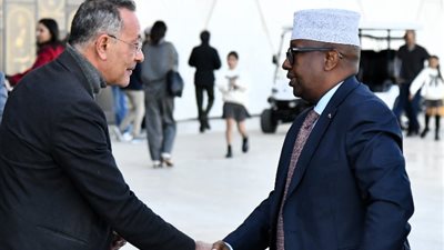 وزير خارجية الصومال يزور المتحف المصري الكبير