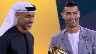 كريستيانو رونالدو يتوج بجائزة أفضل لاعب فى الشرق الأوسط