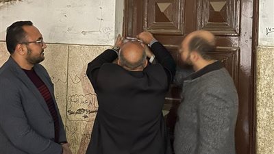 طبيب مزيف «طالب بكلية التجارة» يعالج أمراض الجلدية في جرجا بسوهاج