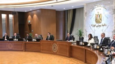 رئيس الوزراء يوجه المحافظين بأهمية المتابعة الميدانية للأسواق وتوافر السلع