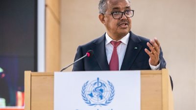 شاهد، كيف تم إنقاذ مدير الصحة العالمية من الغارات الإسرائيلية في اليمن؟