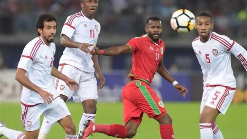 الإمارات وعمان