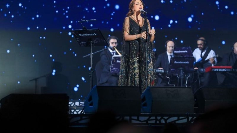 الفنانة أنغام