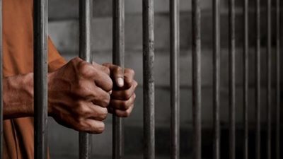 القبض على عاطلين بتهمة سرقة الهواتف المحمولة بمصر القديمة