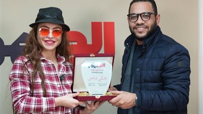 «الجمهور» يكرم دوللي شاهين في ندوة خاصة