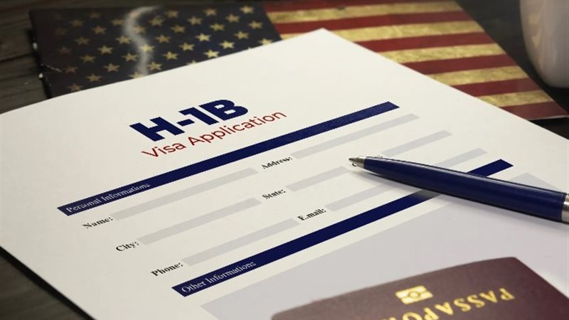تأشيرات H-1B لدخول الولايات المتحدة