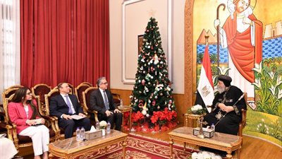 وزير السياحة الأسبق يطلب «صلوات» البابا تواضروس للنجاح فى اليونسكو