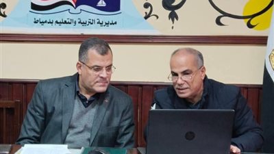وكيل تعليم دمياط يتابع امتحانات المستوى الرفيع للشهادة الإعدادية