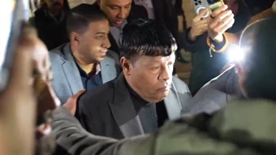 لحظات تأثر، انهيار عبد الباسط حمودة في عزاء أحمد عدوية