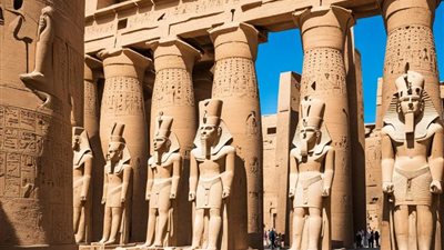 مع قرب الإعلان عن الاكتشاف الأثري، أبرز المعالم السياحية في البر الغربي