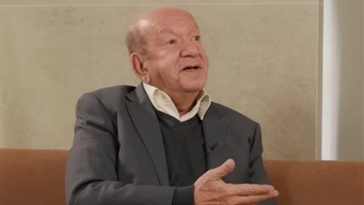 لطفي لبيب: «أستعد لجراحة خطيرة ممكن أفقد حياتي فيها ادعولي»