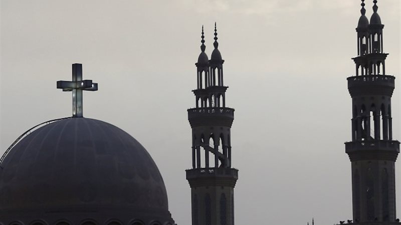 مسجد وكنيسة